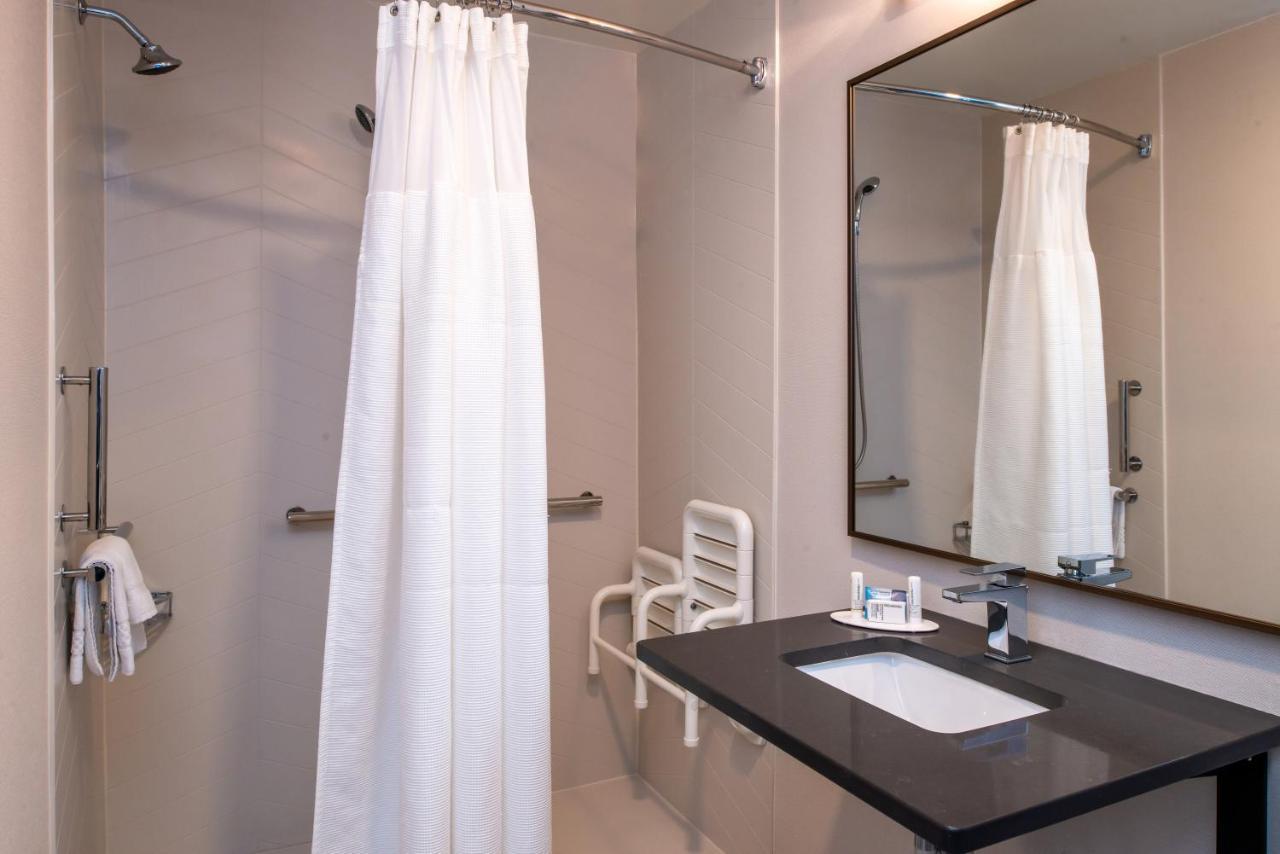 Fairfield Inn & Suites Greensboro Wendover Kültér fotó
