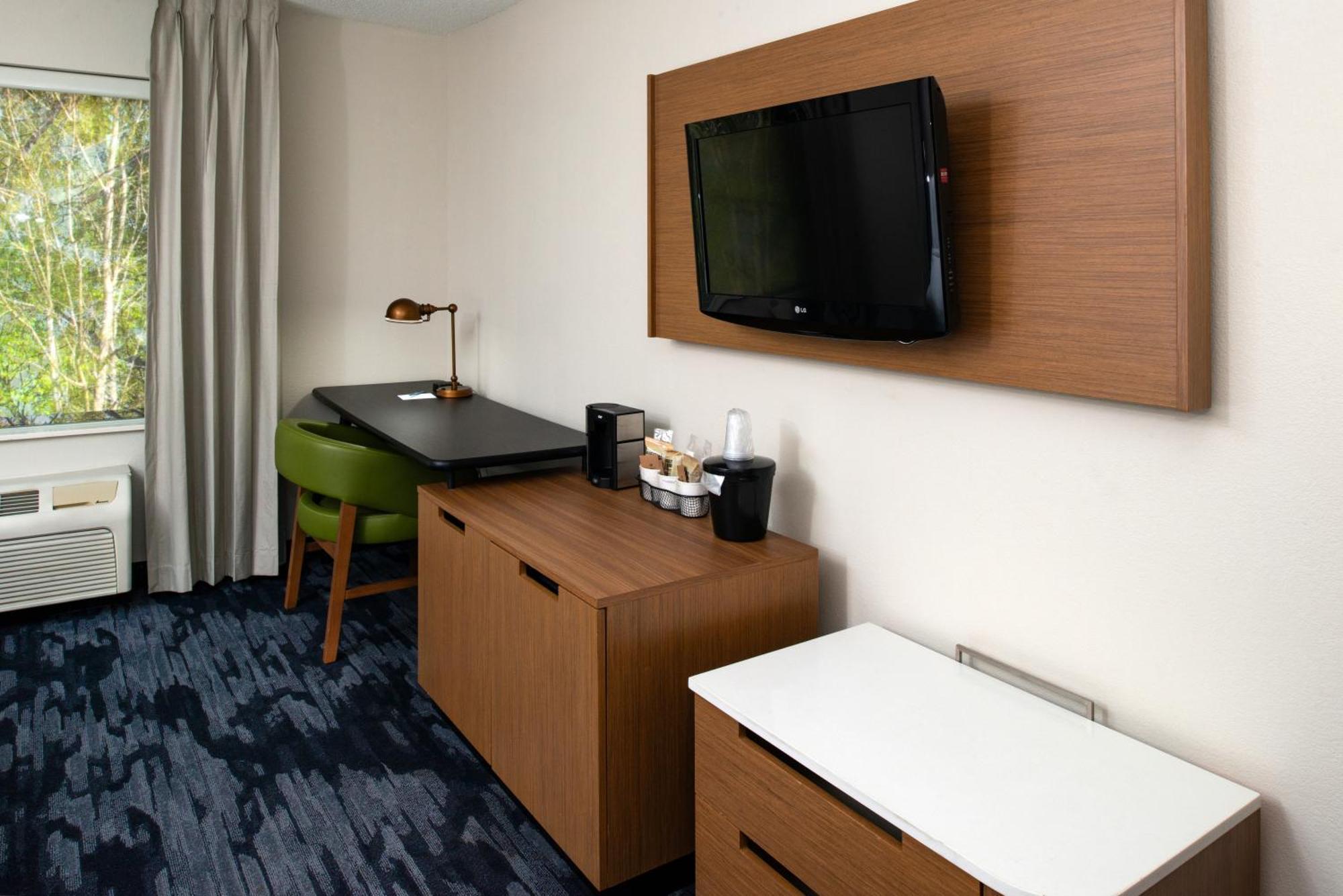 Fairfield Inn & Suites Greensboro Wendover Kültér fotó