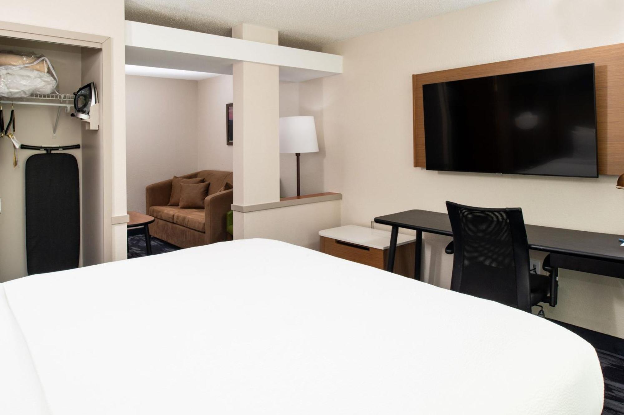 Fairfield Inn & Suites Greensboro Wendover Kültér fotó
