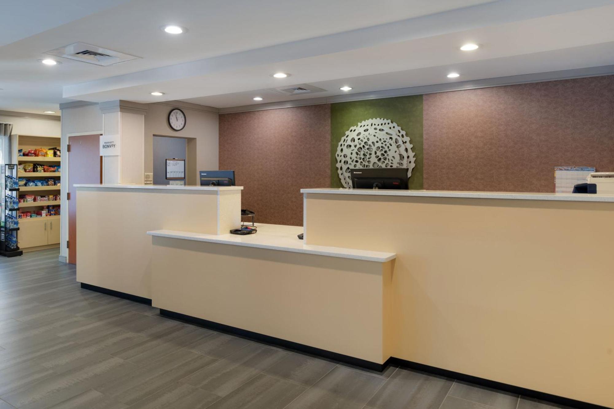 Fairfield Inn & Suites Greensboro Wendover Kültér fotó